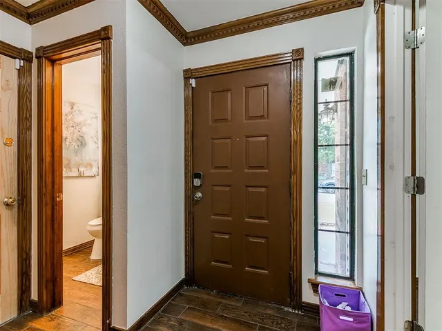 Photo 6 — 11313 Davis Court, Oklahoma City, OK 73162