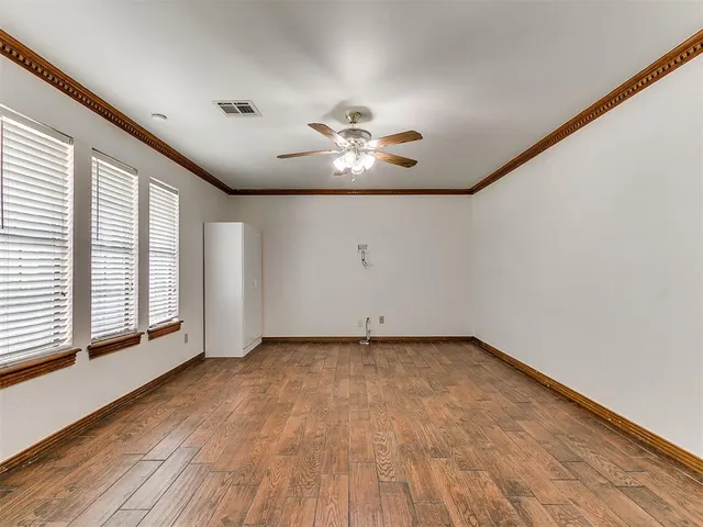 Photo 7 — 11313 Davis Court, Oklahoma City, OK 73162