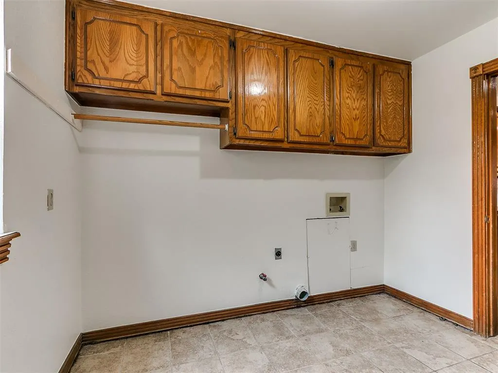 Photo 21 — 11313 Davis Court, Oklahoma City, OK 73162