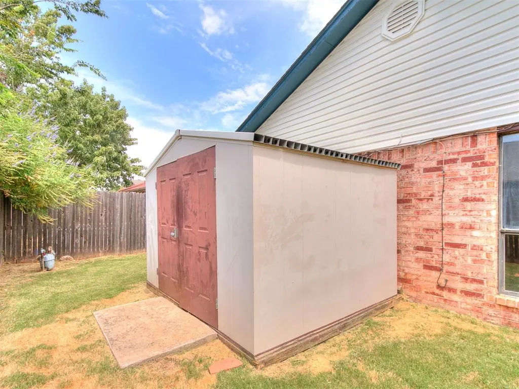 Photo 34 — 11313 Davis Court, Oklahoma City, OK 73162