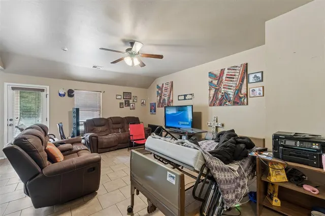 Photo 6 — 12901 Fox Hole Road, Edmond, OK 73034