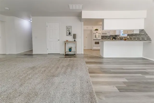 Photo 7 — 805 Willow Run, Yukon, OK 73099