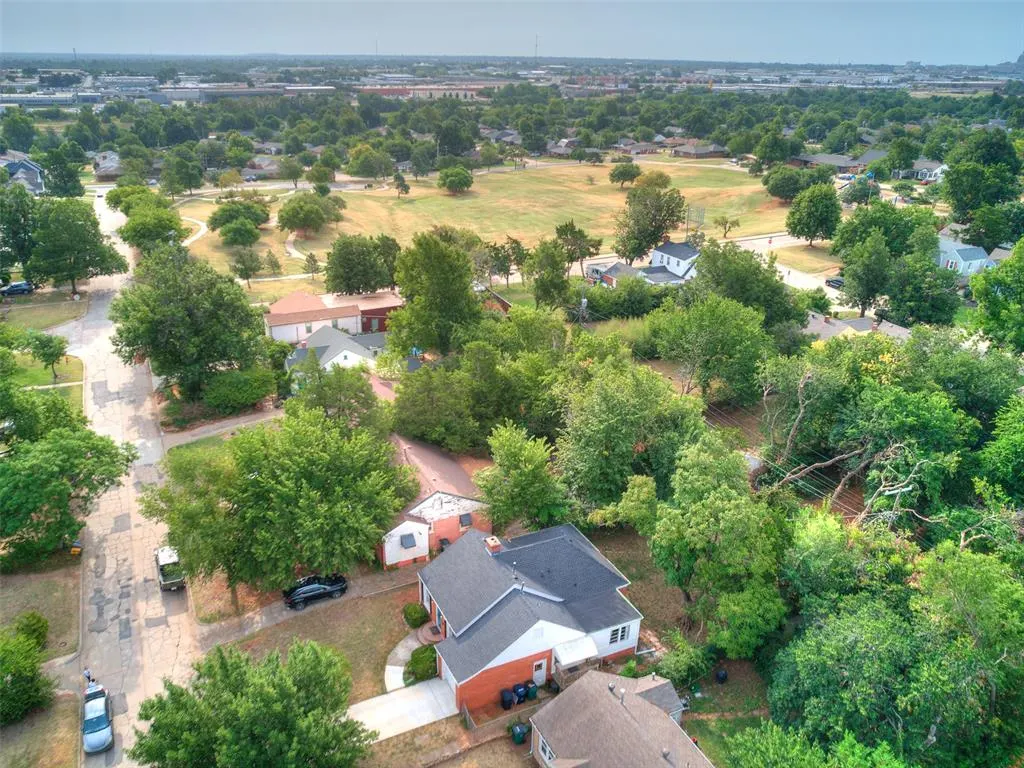 Photo 5 — 616 NW 47th Street, Oklahoma City, OK 73118