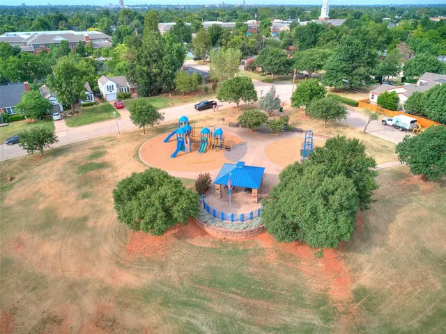 Photo 6 — 616 NW 47th Street, Oklahoma City, OK 73118