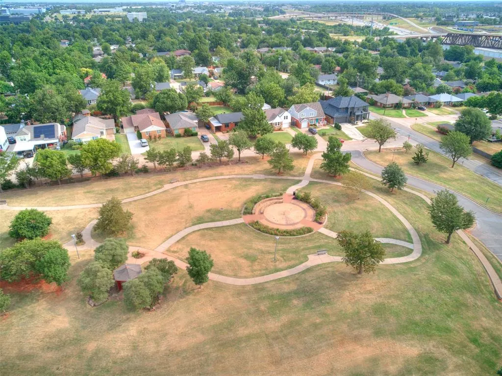 Photo 7 — 616 NW 47th Street, Oklahoma City, OK 73118