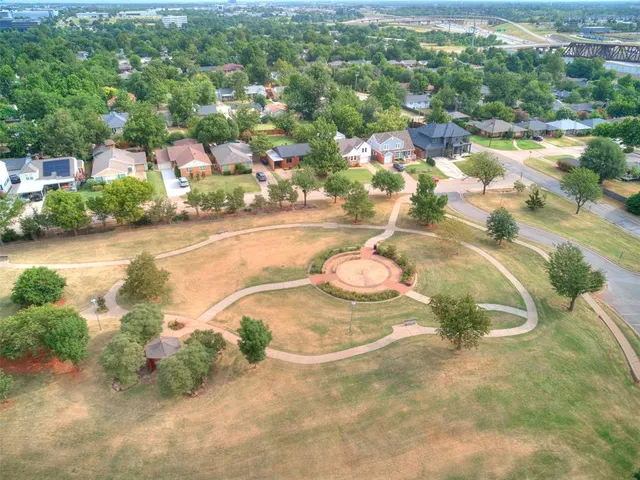 Photo 7 — 616 NW 47th Street, Oklahoma City, OK 73118