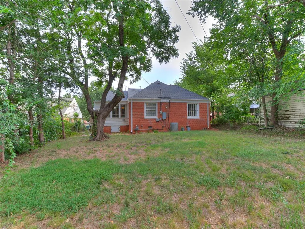 Photo 9 — 616 NW 47th Street, Oklahoma City, OK 73118