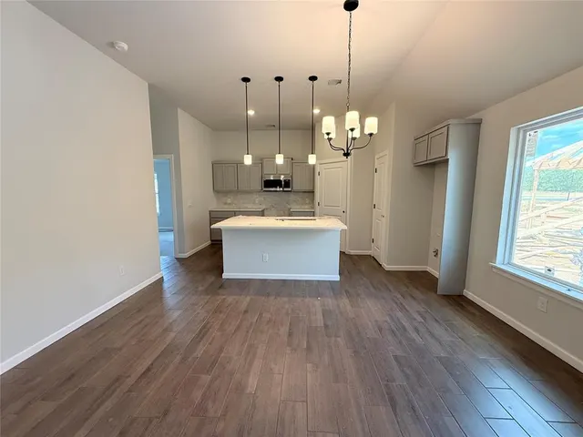 Photo 4 — 1037 SW 139th Terrace, Oklahoma City, OK 73170