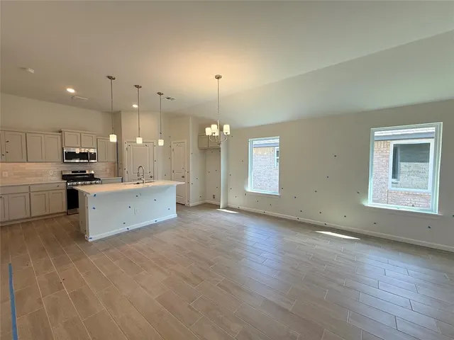 Photo 3 — 13904 Mondello Lane, Oklahoma City, OK 73170