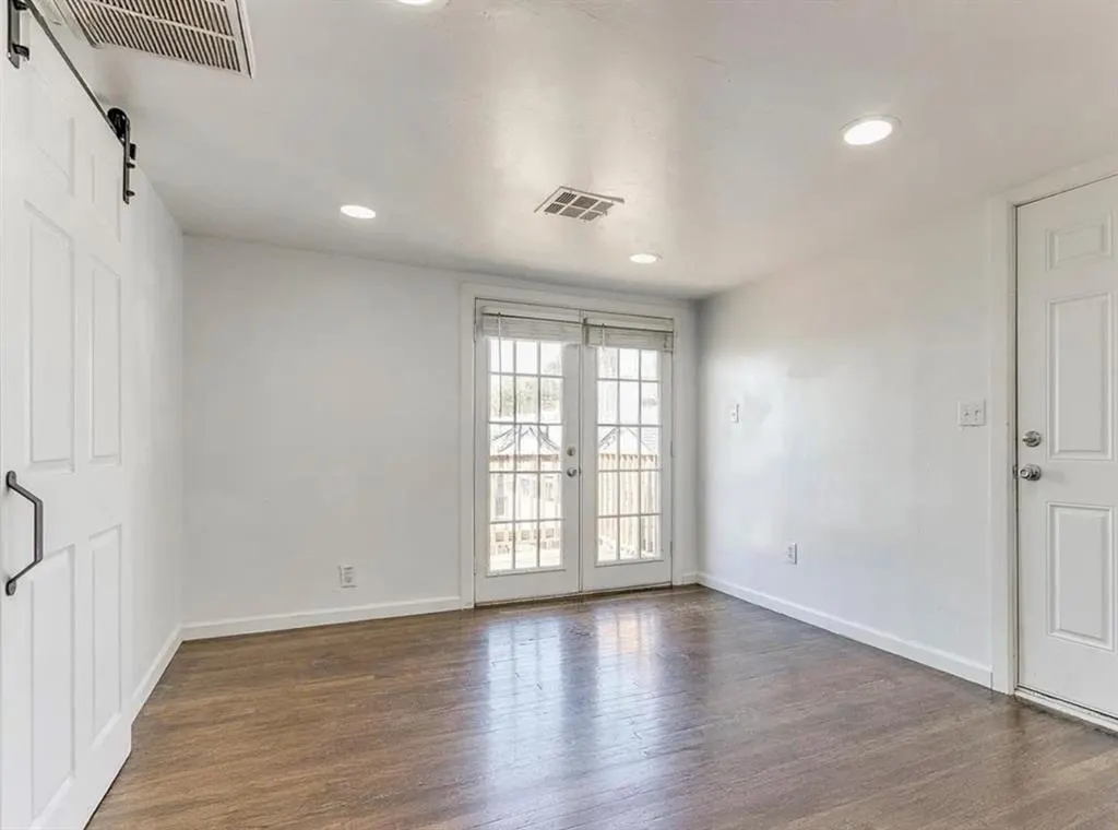 Photo 6 — 1112 N Ross Avenue, Oklahoma City, OK 73107