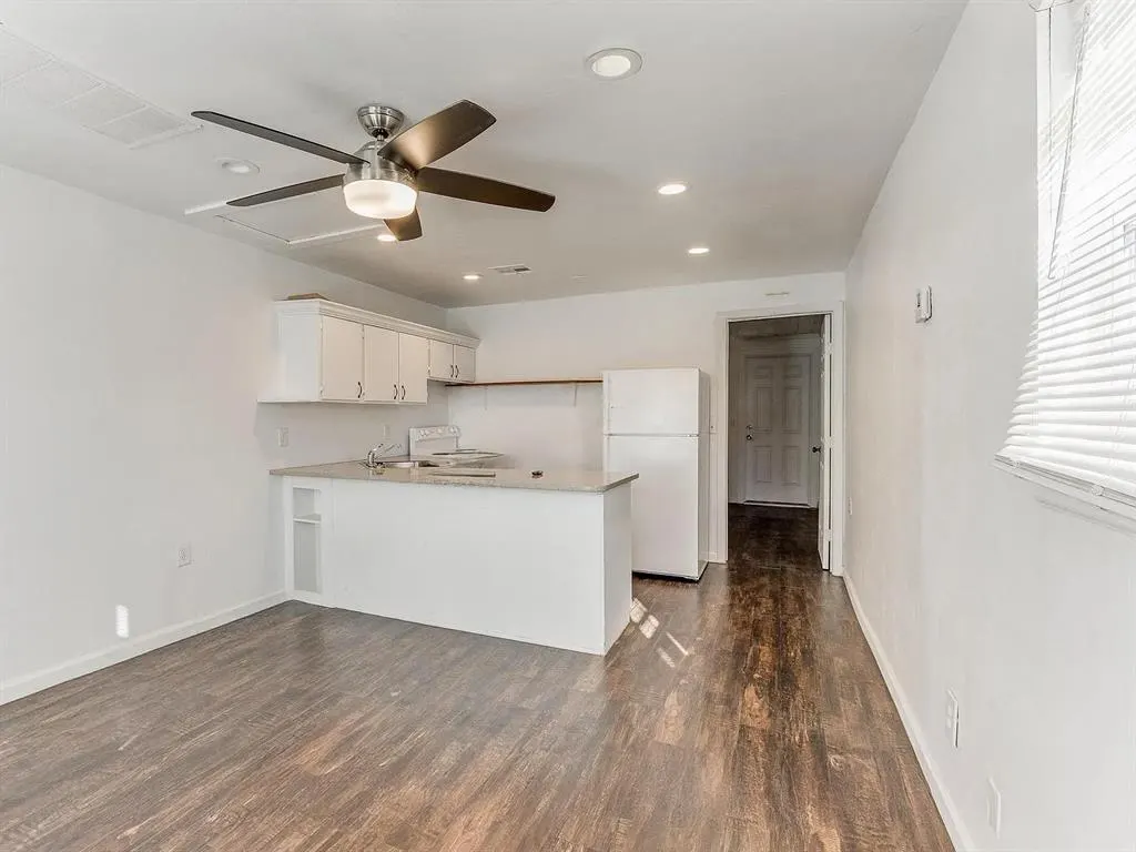 Photo 9 — 1112 N Ross Avenue, Oklahoma City, OK 73107