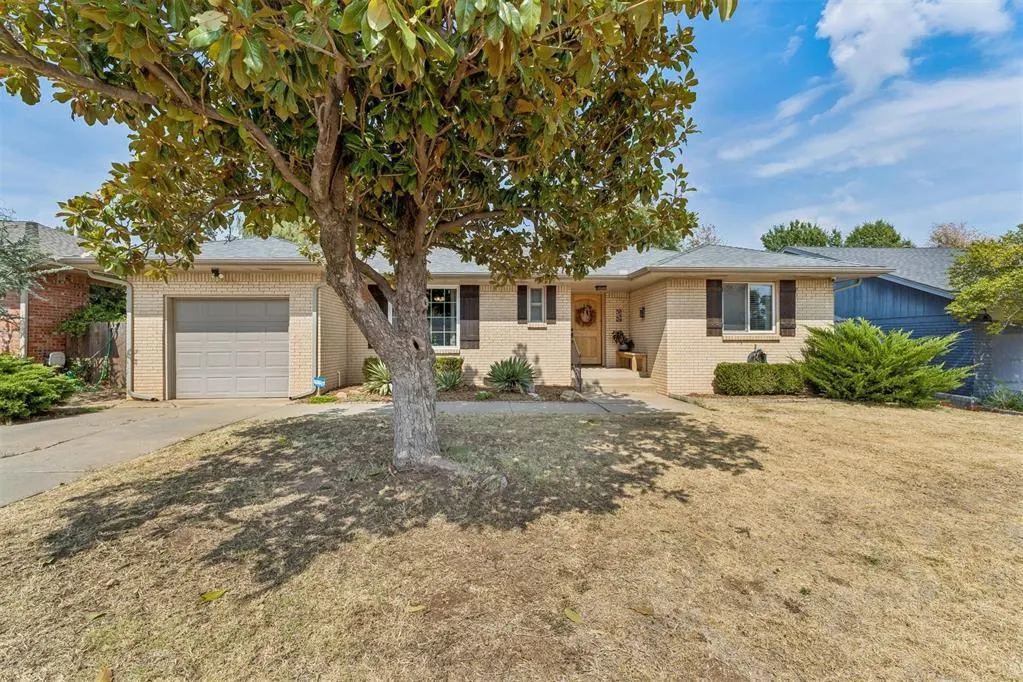 Front exterior — 2521 Huntleigh Drive, Oklahoma City, OK 73120
