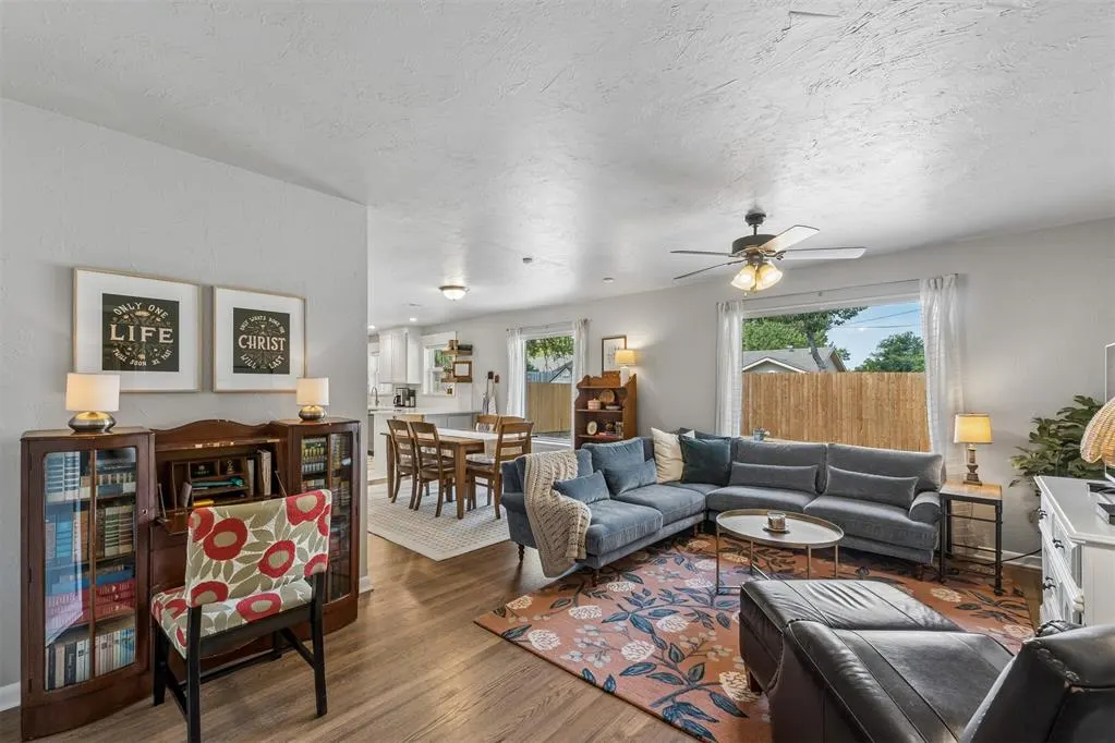 Photo 7 — 2521 Huntleigh Drive, Oklahoma City, OK 73120