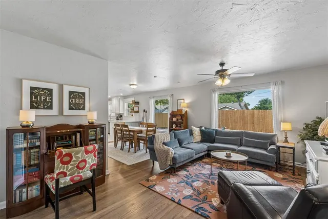 Photo 7 — 2521 Huntleigh Drive, Oklahoma City, OK 73120