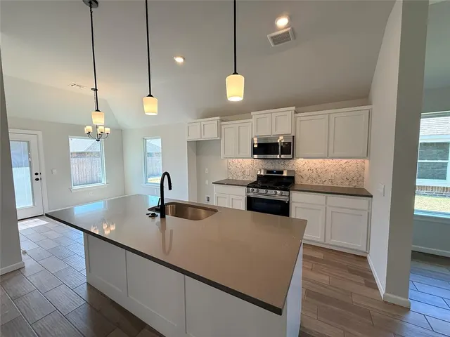 Photo 3 — 1032 SW 139th Terrace, Oklahoma City, OK 73170