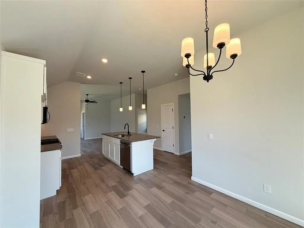 Photo 4 — 1032 SW 139th Terrace, Oklahoma City, OK 73170