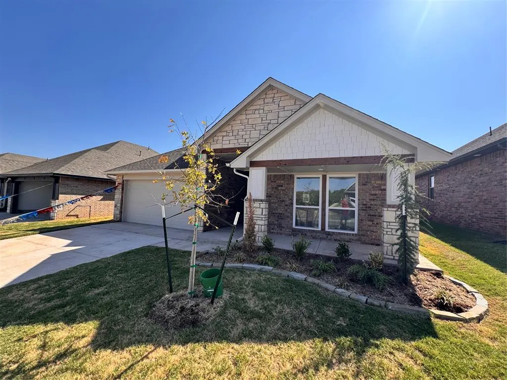 Photo 2 — 1308 Colonial Avenue, Tuttle, OK 73089