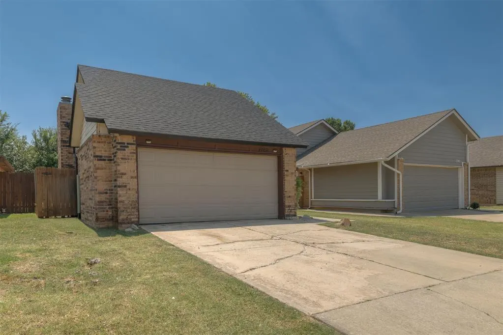 Photo 2 — 7740 Doris Drive, Oklahoma City, OK 73162