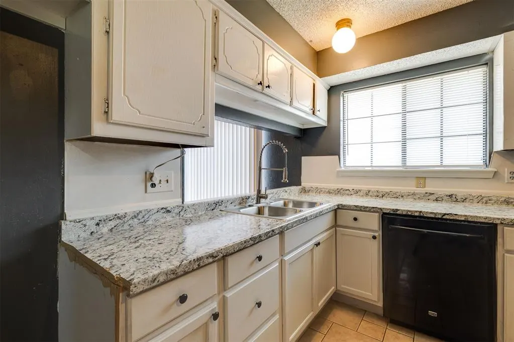 Photo 19 — 7740 Doris Drive, Oklahoma City, OK 73162