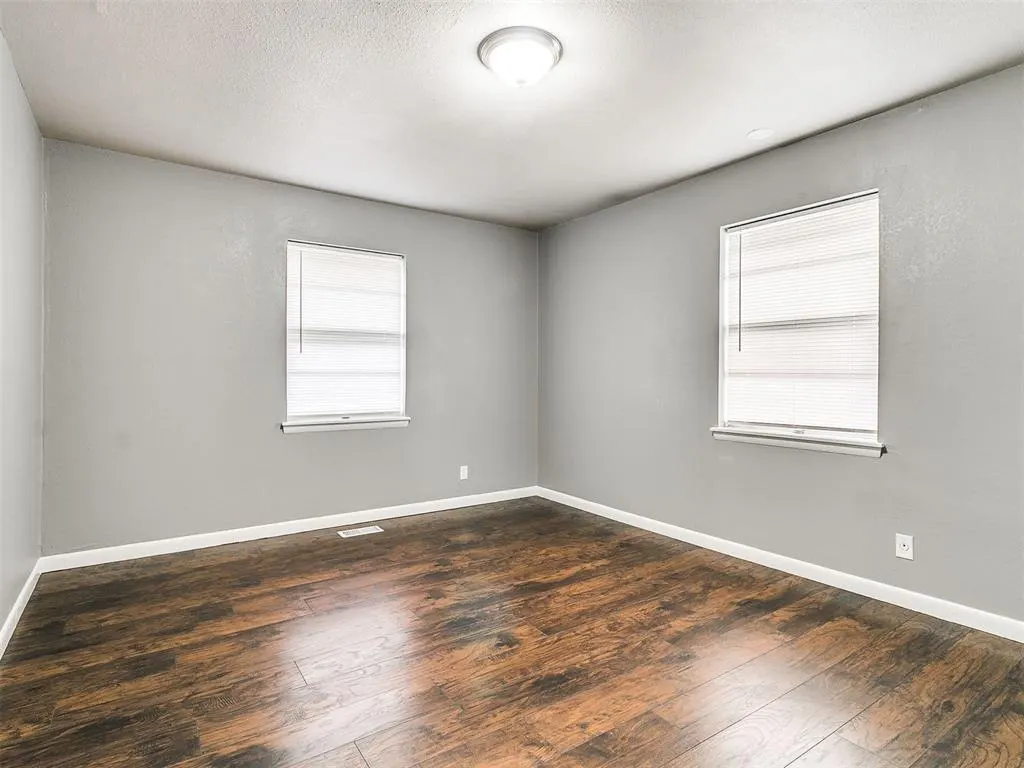 Photo 12 — 8420 N Harvey Place, Oklahoma City, OK 73114
