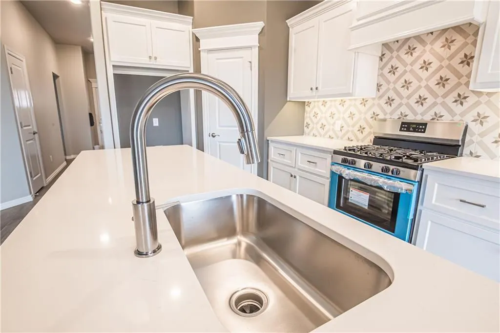 Photo 9 — 616 John Chisholm Way, Yukon, OK 73099