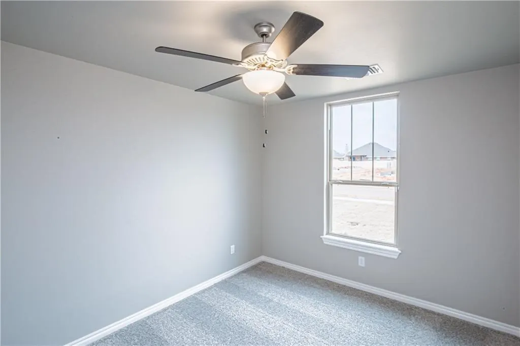 Photo 19 — 616 John Chisholm Way, Yukon, OK 73099