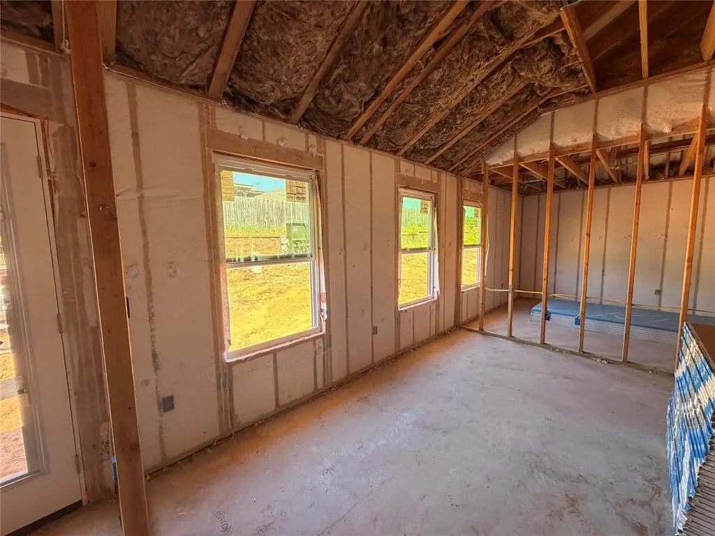 Photo 3 — 527 Condor Circle, Norman, OK 73072