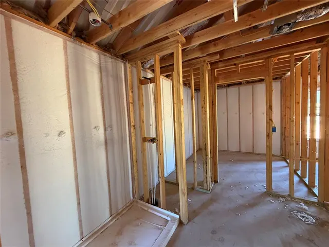 Photo 4 — 527 Condor Circle, Norman, OK 73072