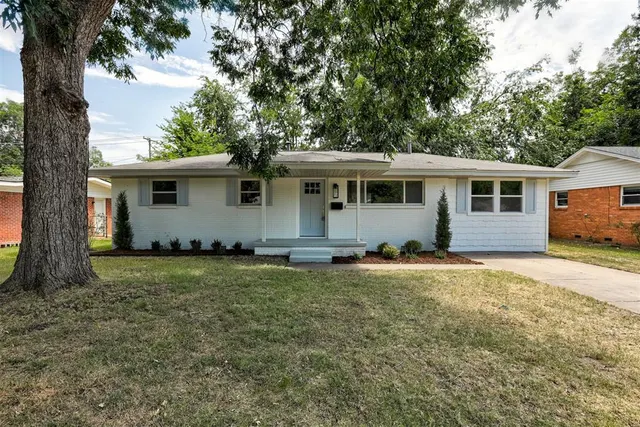 Photo 2 — 1712 W Boyd Drive, Norman, OK 73069