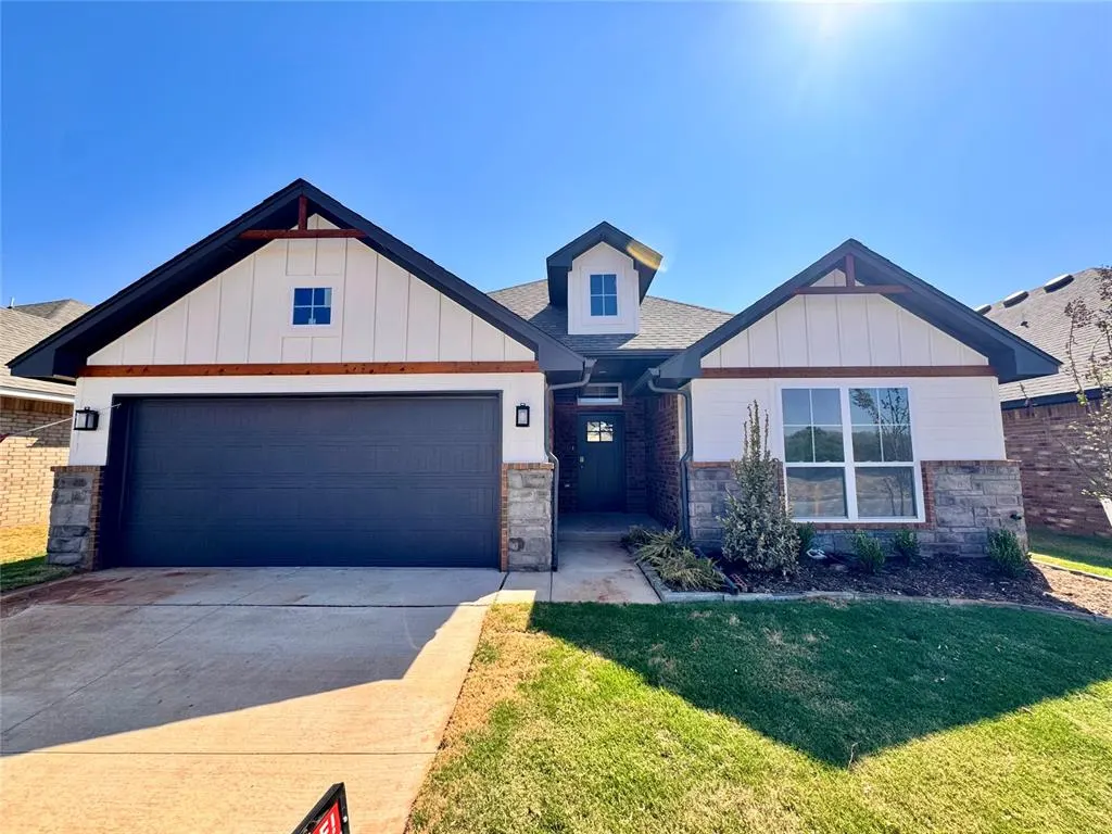 Front exterior — 1324 Colonial Avenue, Tuttle, OK 73089