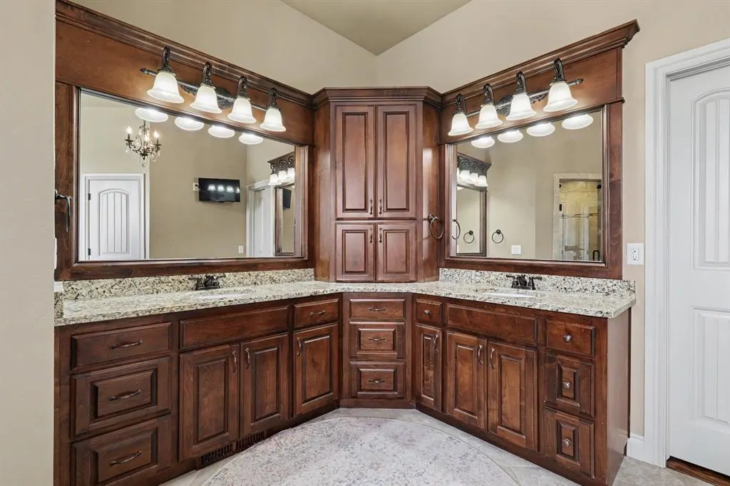 Photo 18 — 9300 NW 97th Circle, Yukon, OK 73099