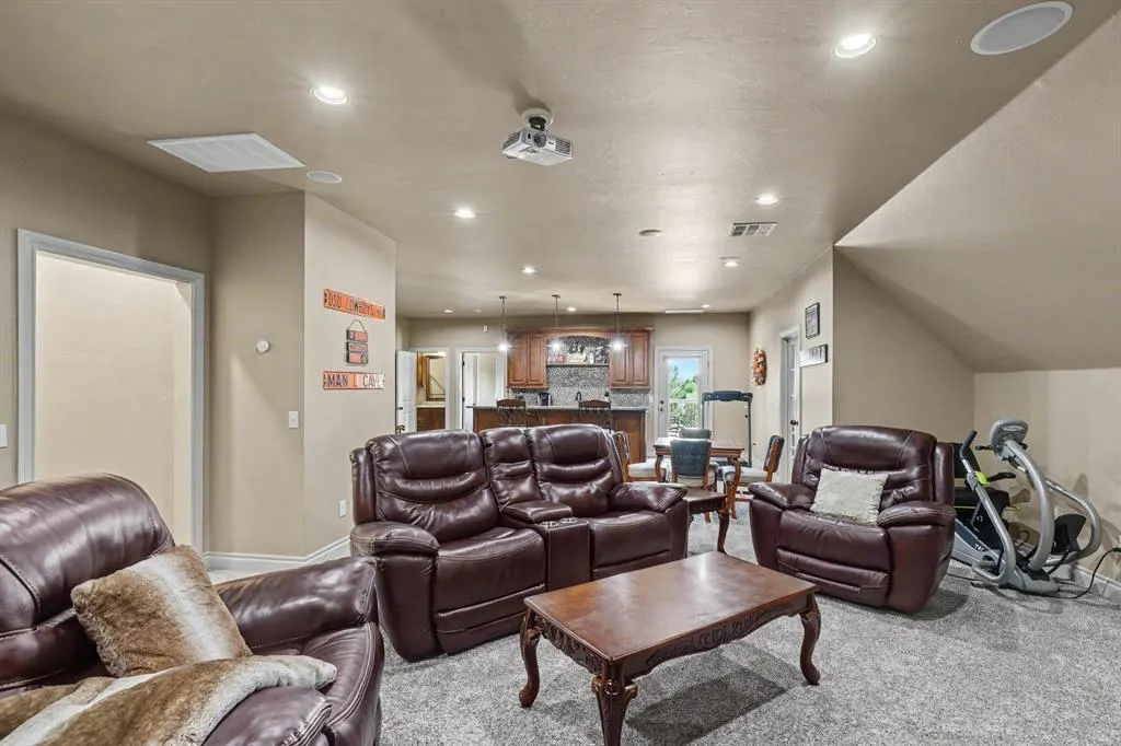 Photo 31 — 9300 NW 97th Circle, Yukon, OK 73099