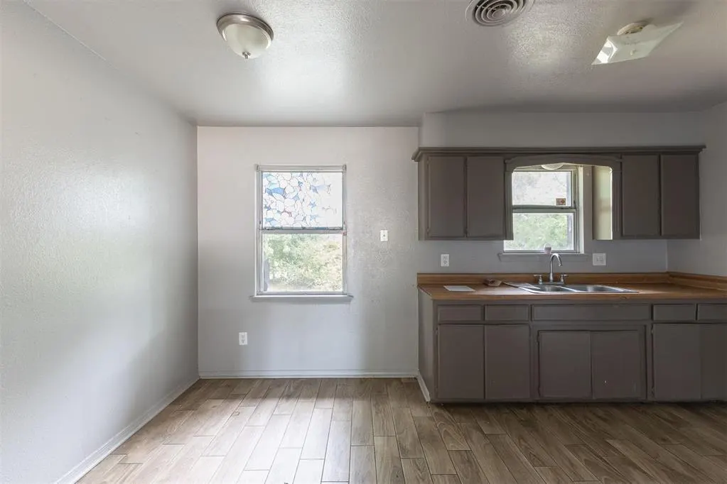 Photo 4 — 1500 McDonald Drive, Oklahoma City, OK 73130