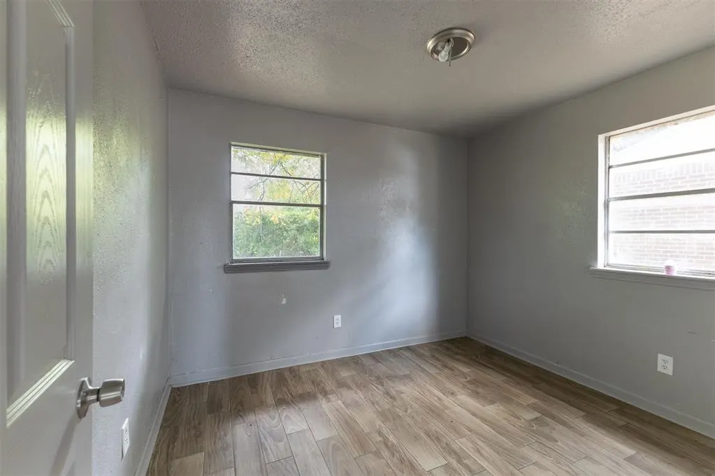 Photo 12 — 1500 McDonald Drive, Oklahoma City, OK 73130