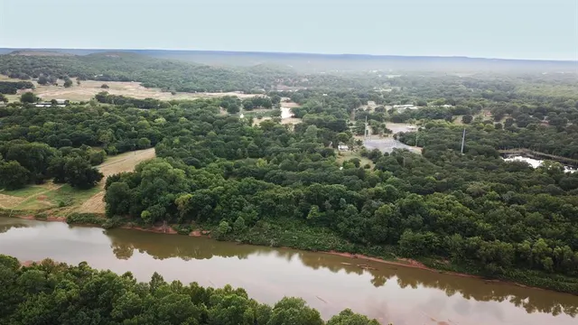 Photo 3 — 5057 Kay Starr Trail, Davis, OK 73030