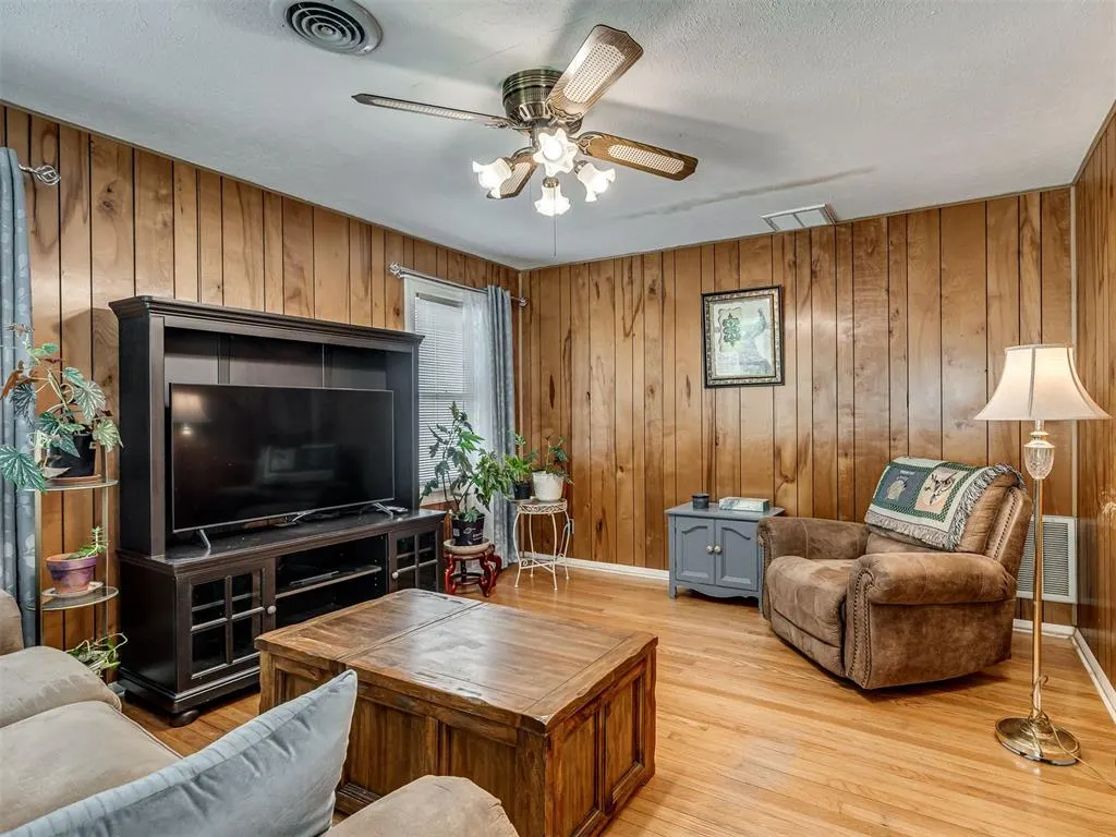 Photo 9 — 1006 W Eufaula Street, Norman, OK 73069