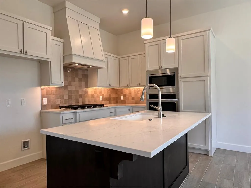 Photo 5 — 1316 Colonial Avenue, Tuttle, OK 73089