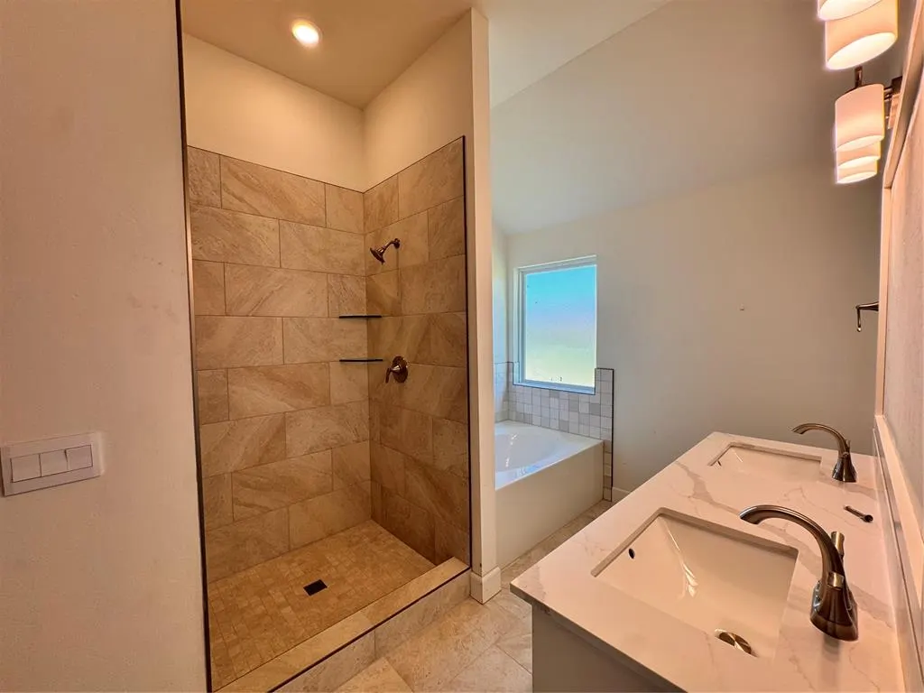 Photo 8 — 1316 Colonial Avenue, Tuttle, OK 73089