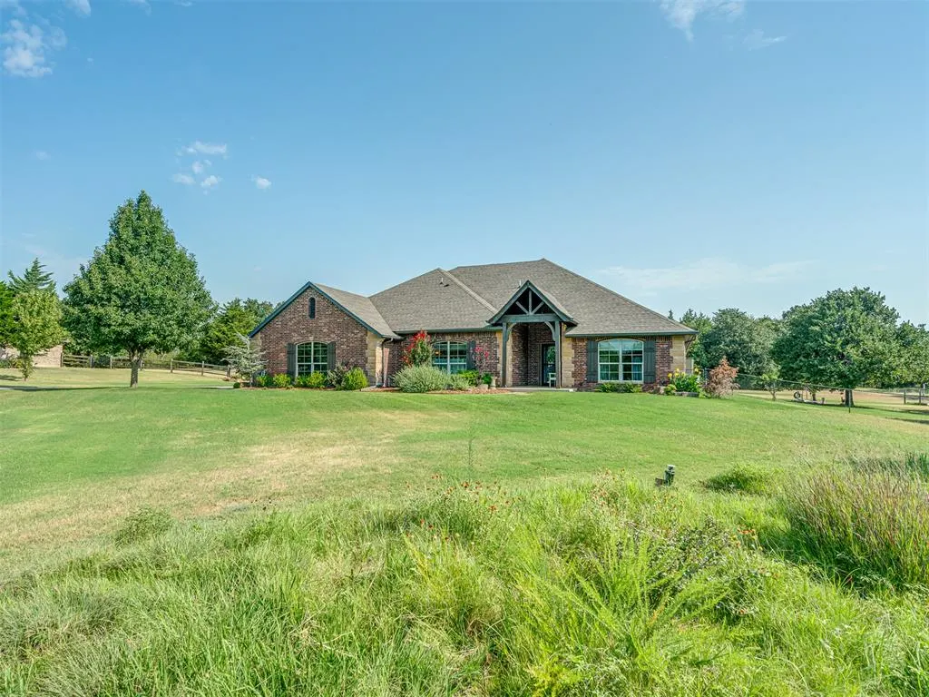 Photo 4 — 1275 Stone Ridge Drive, Edmond, OK 73034