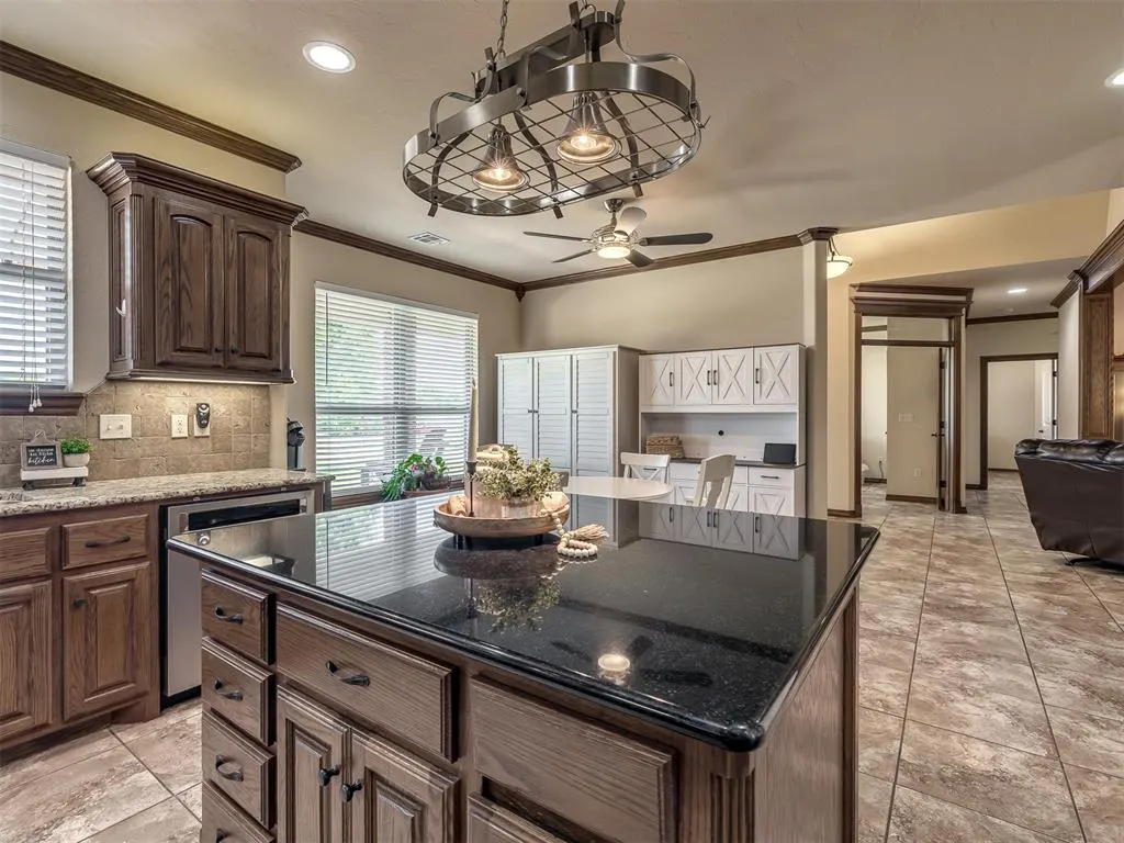 Photo 19 — 7701 Deer Meadow Drive, Oklahoma City, OK 73150