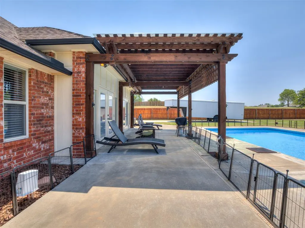Photo 40 — 7701 Deer Meadow Drive, Oklahoma City, OK 73150