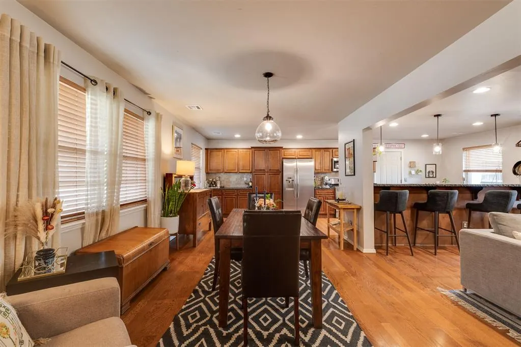 Photo 21 — 9404 N Lakeshore Drive, Oklahoma City, OK 73120