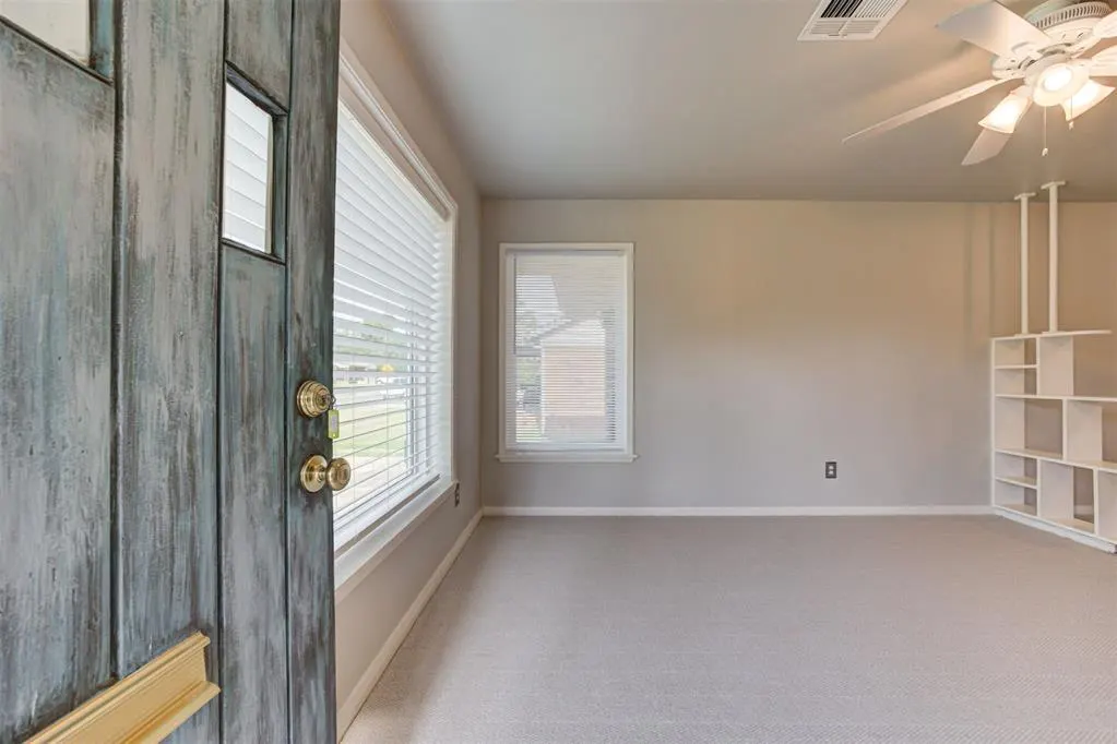 Photo 3 — 1407 Casady Lane, The Village, OK 73120