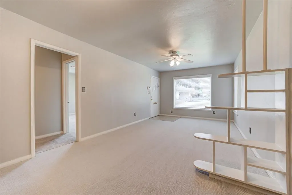 Photo 7 — 1407 Casady Lane, The Village, OK 73120