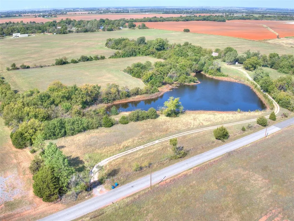 Front exterior — 215 N Cemetery Road, Tuttle, OK 73089