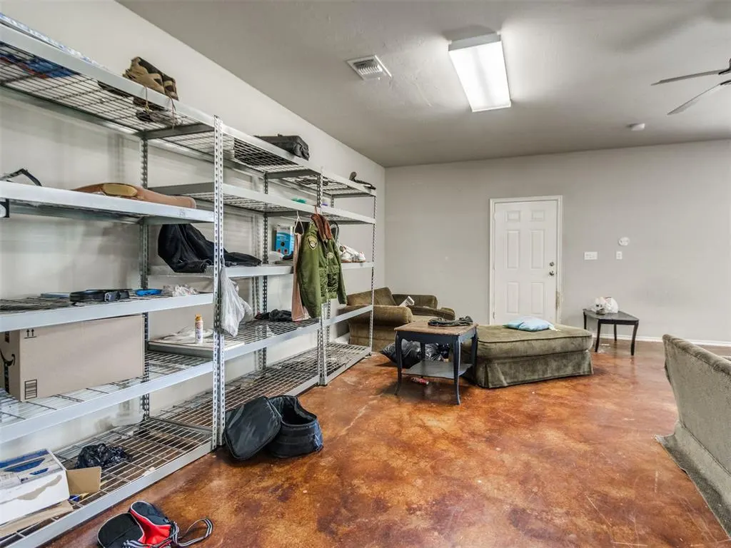 Photo 11 — 2975 S Academy Road, Guthrie, OK 73044