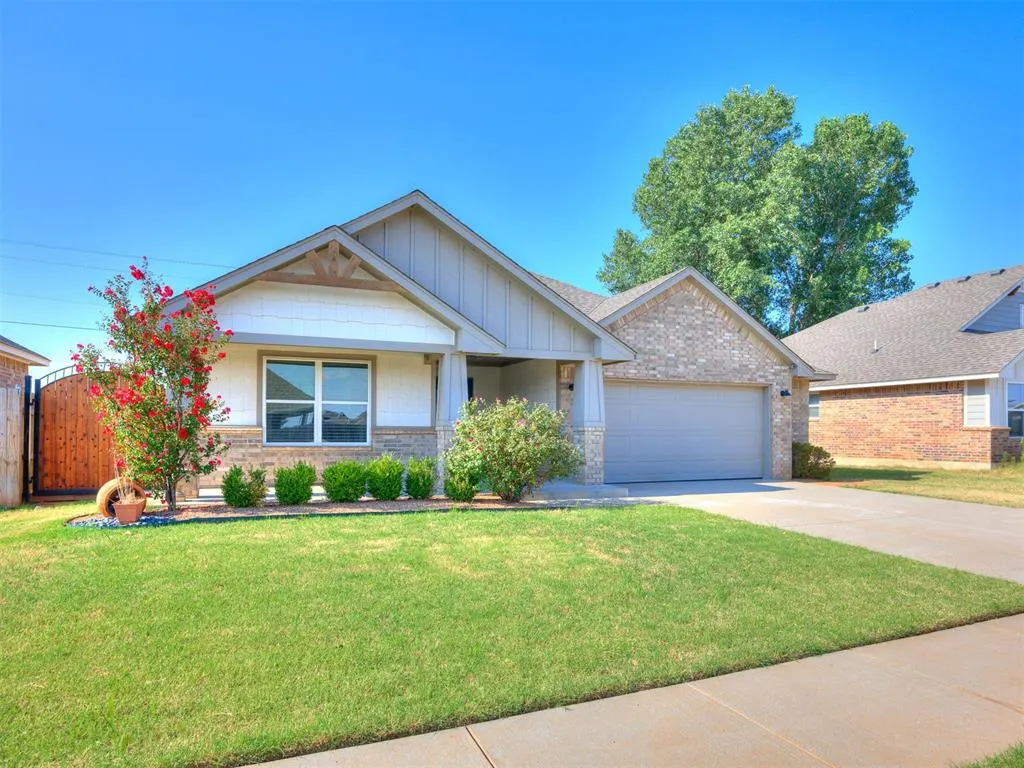 Front exterior — 11112 SW 36th Street, Yukon, OK 73099