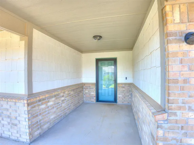 Photo 3 — 11112 SW 36th Street, Yukon, OK 73099
