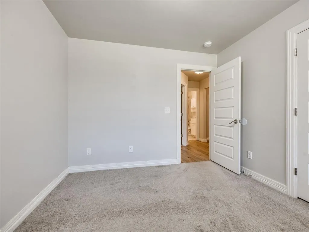 Photo 11 — 11112 SW 36th Street, Yukon, OK 73099