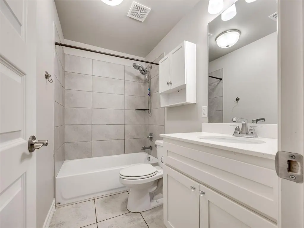 Photo 15 — 11112 SW 36th Street, Yukon, OK 73099